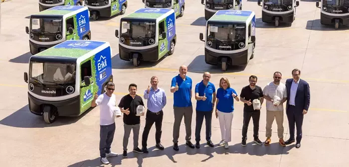 Nestle çevre dostu Erikli logolu elektrikli arabalar